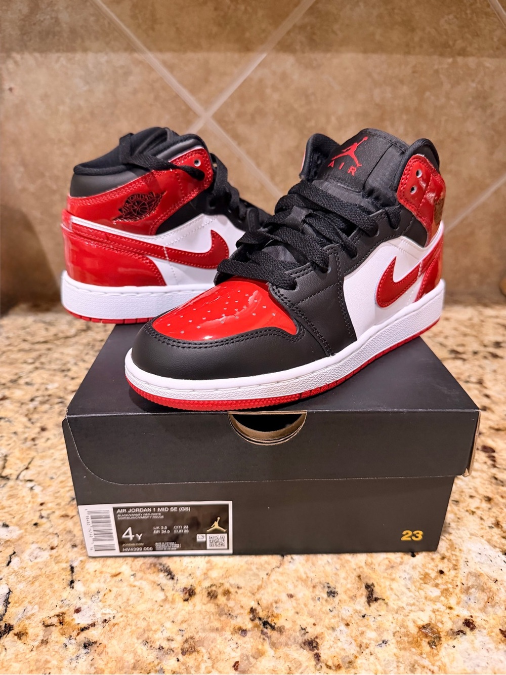 Air Jordan 1 Mid SE